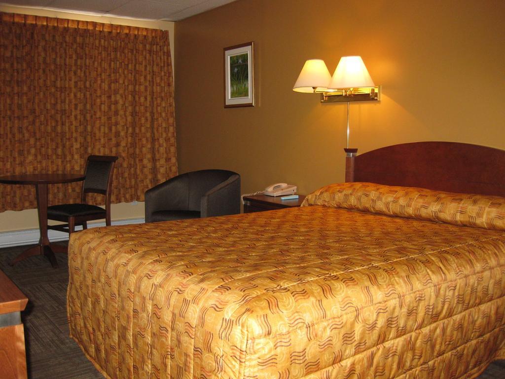 Hotel Matagami ห้อง รูปภาพ
